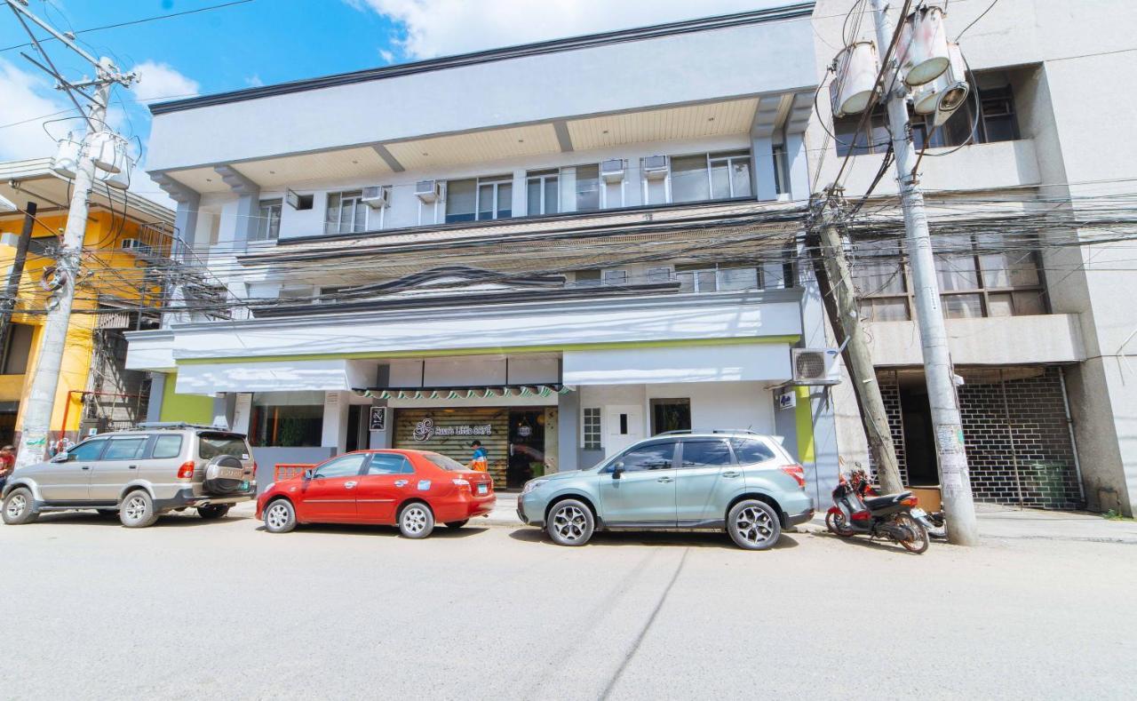 Reddoorz Plus Near San Pedro Cathedral Hotel Davao Exterior photo